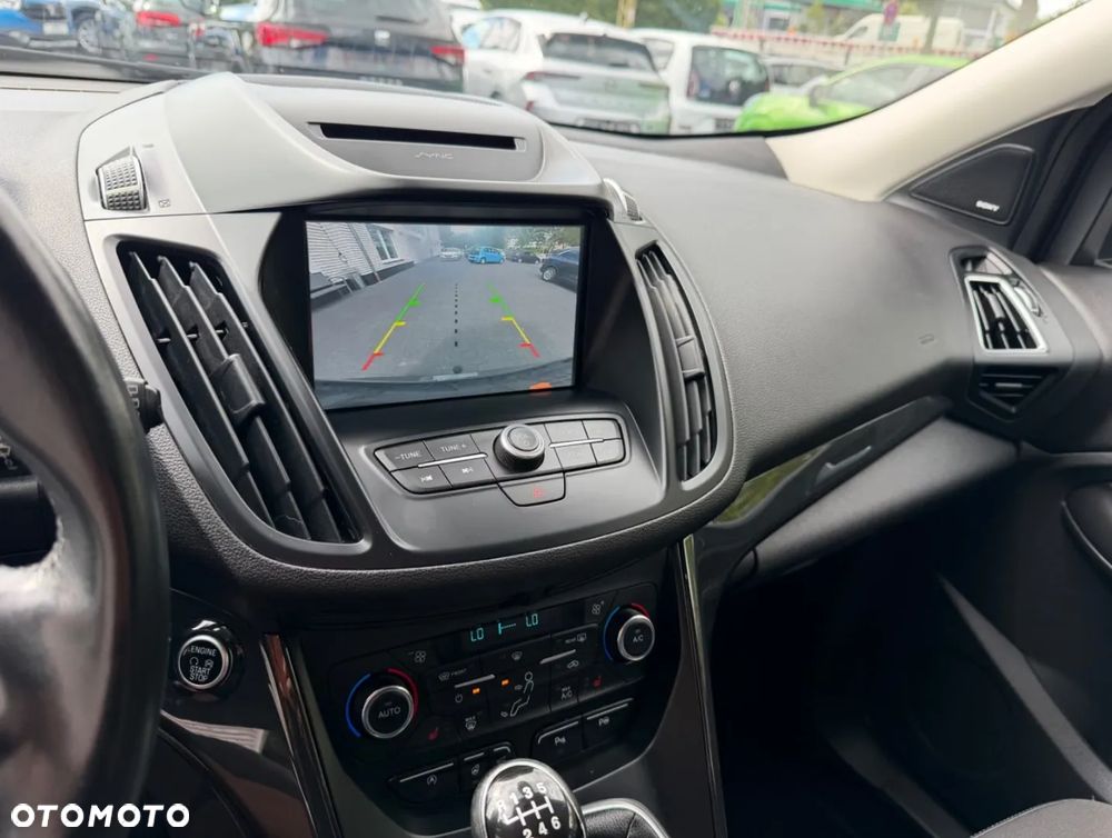 Ford Kuga 2.0 TDCi 4x2 Titanium - 19