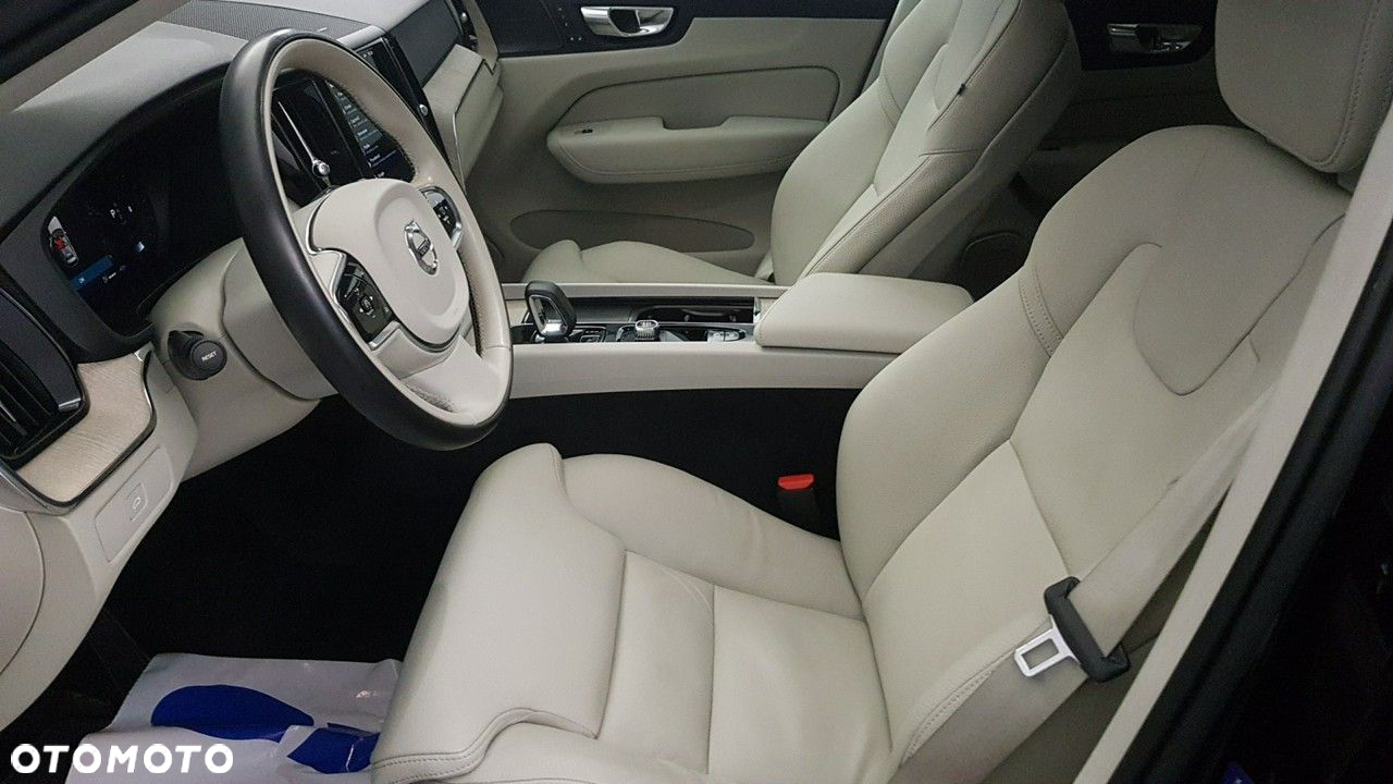 Volvo XC 60 - 19