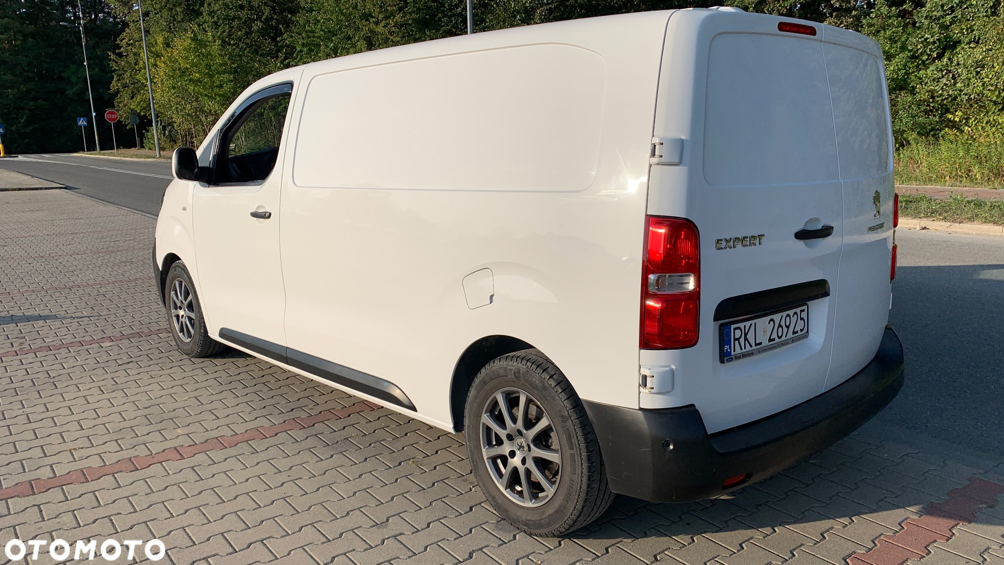 Peugeot Peugeot Expert III 2.0 BlueHDi 150 KM 2017, CarPlay, Felgi Aluminiowe - 3