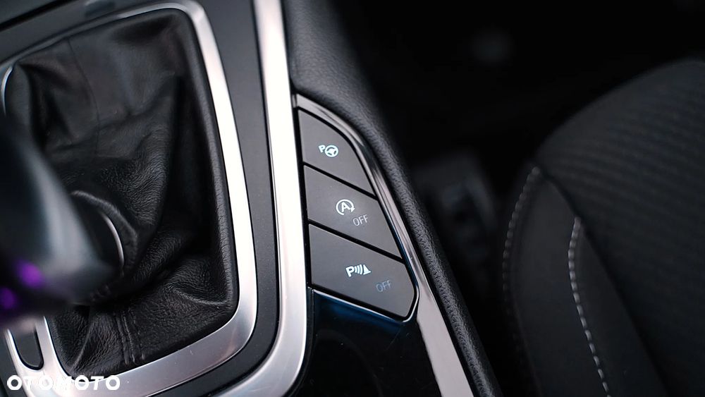 Ford Edge 2.0 TDCi Bi-Turbo 4x4 ST-LINE - 38