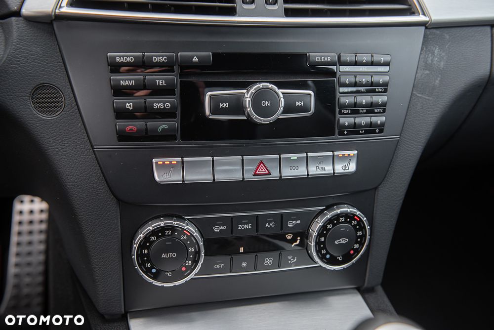 Mercedes-Benz Klasa C 200 7G-TRONIC Edition - 28