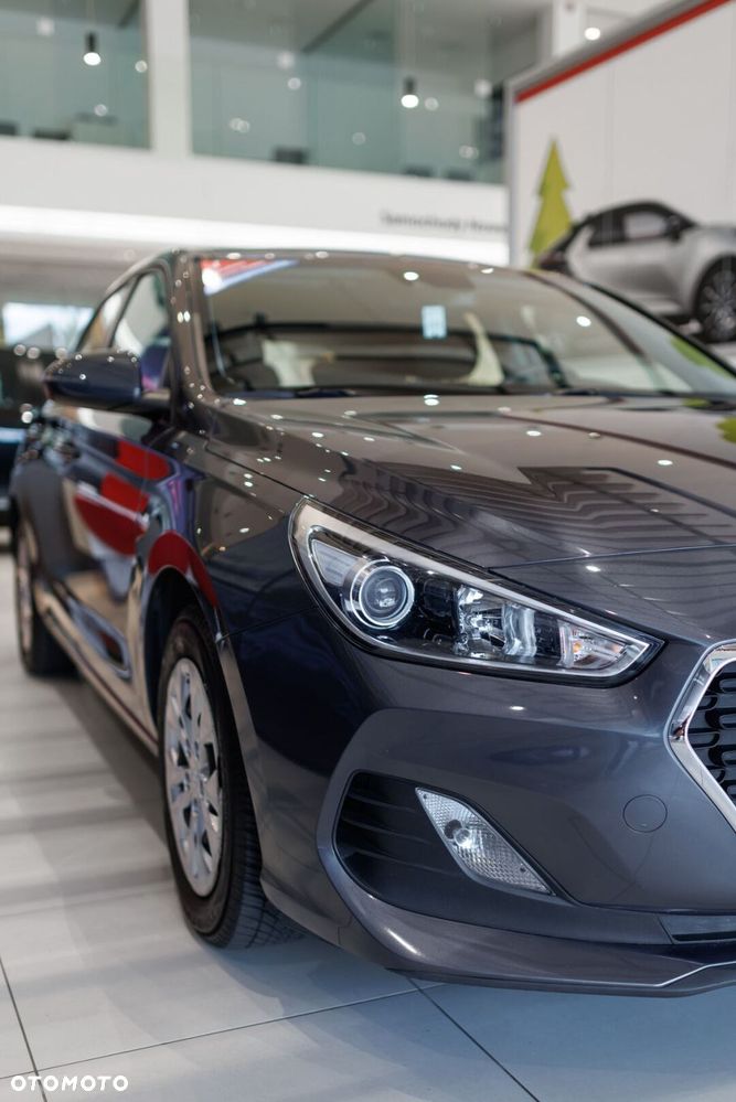 Hyundai i30 1.4 Comfort - 12