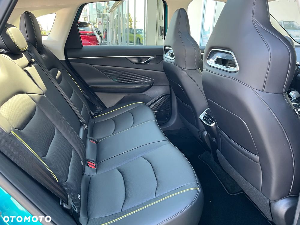 BAIC 5 1.5T Comfort DCT - 10