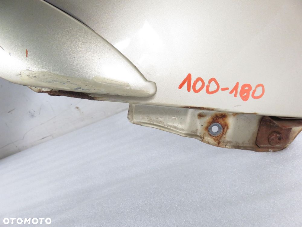 BŁOTNIK PRAWY PRZEDNI TOYOTA YARIS VERSO 583 - 12