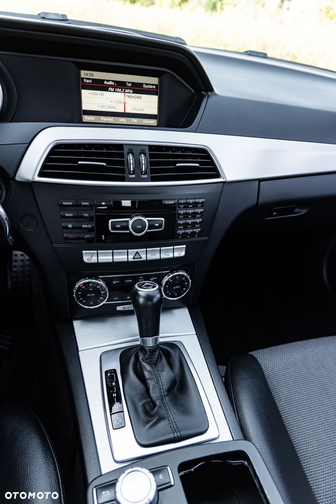 Mercedes-Benz Klasa C 180 (BlueEFFICIENCY) 7G-TRONIC Avantgarde - 35