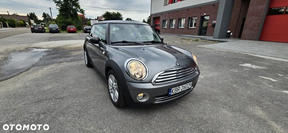 MINI ONE Standard - 16