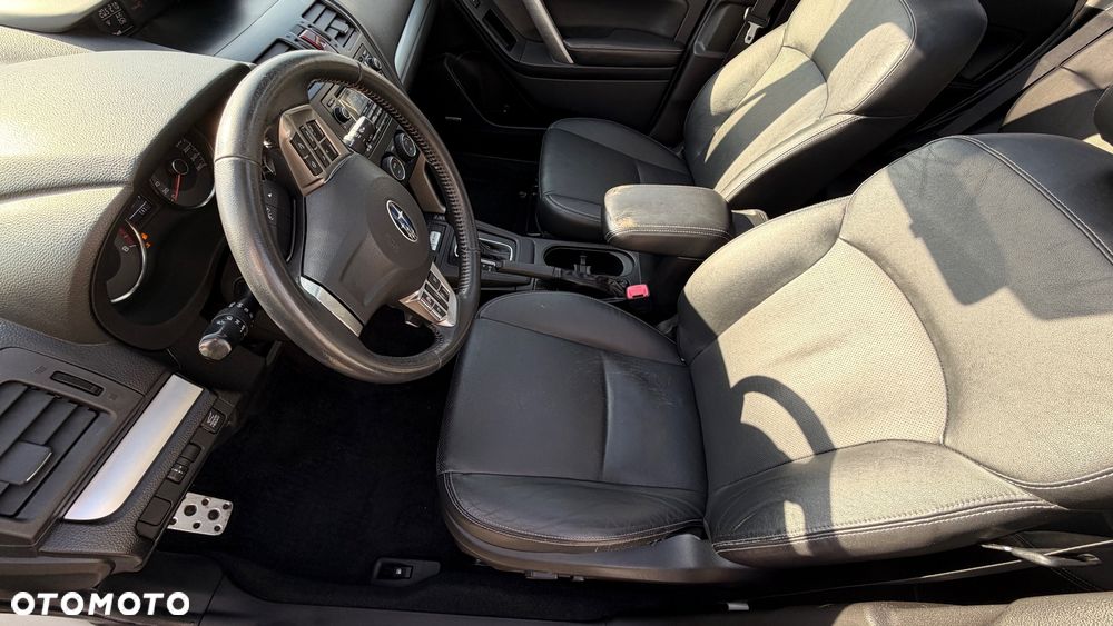 Subaru Forester 2.0XT Lineartronic Platinum - 10