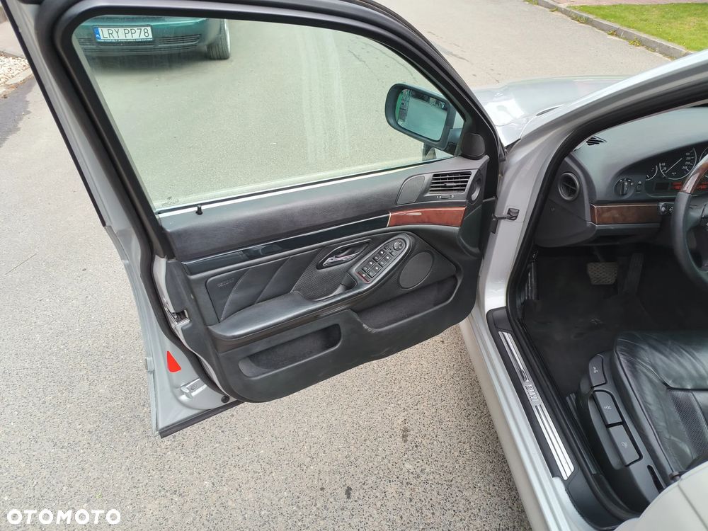 BMW Seria 5 - 14