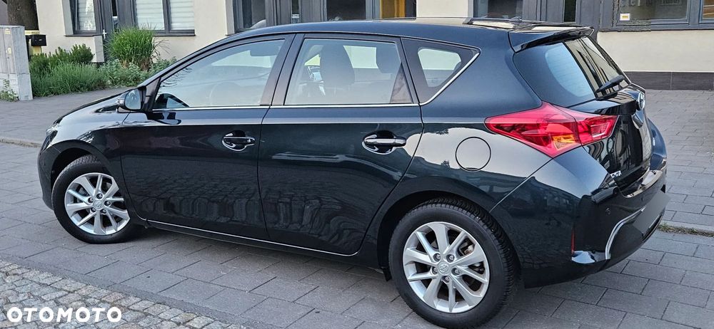Toyota Auris 1.33 Dual-VVT-i START Edition - 26