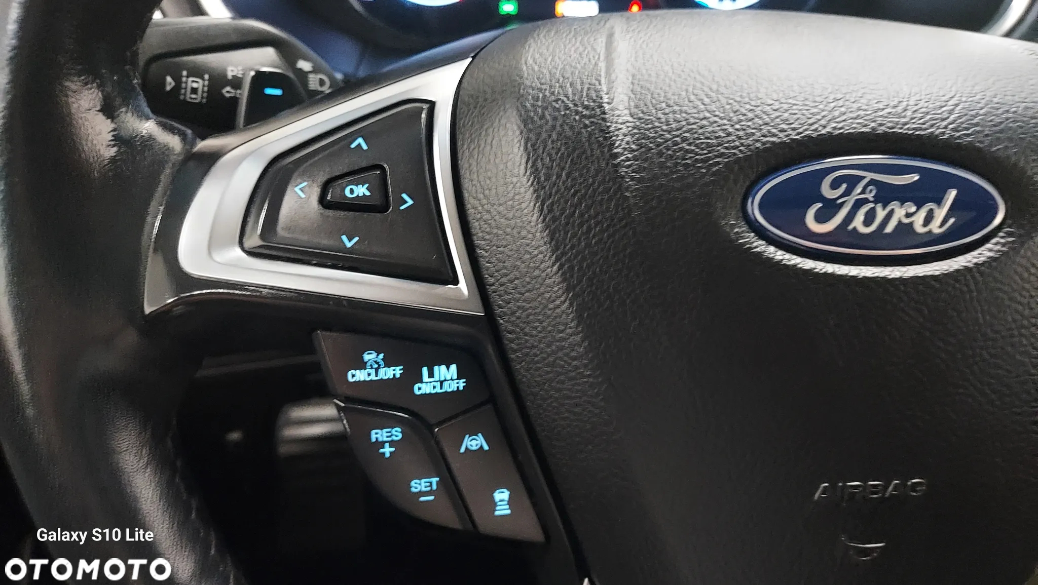 Ford Edge 2.0 EcoBlue Bi-Turbo 4x4 Vignale - 24