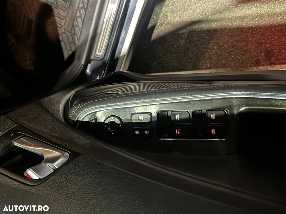 Kia Optima - 20