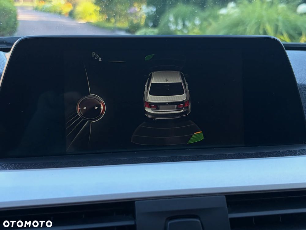 BMW Seria 3 320d - 32