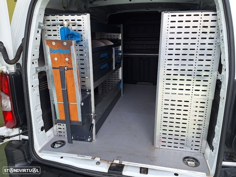 Citroën Berlingo 1.5 BlueHDi XL Equip. Oficina - 28