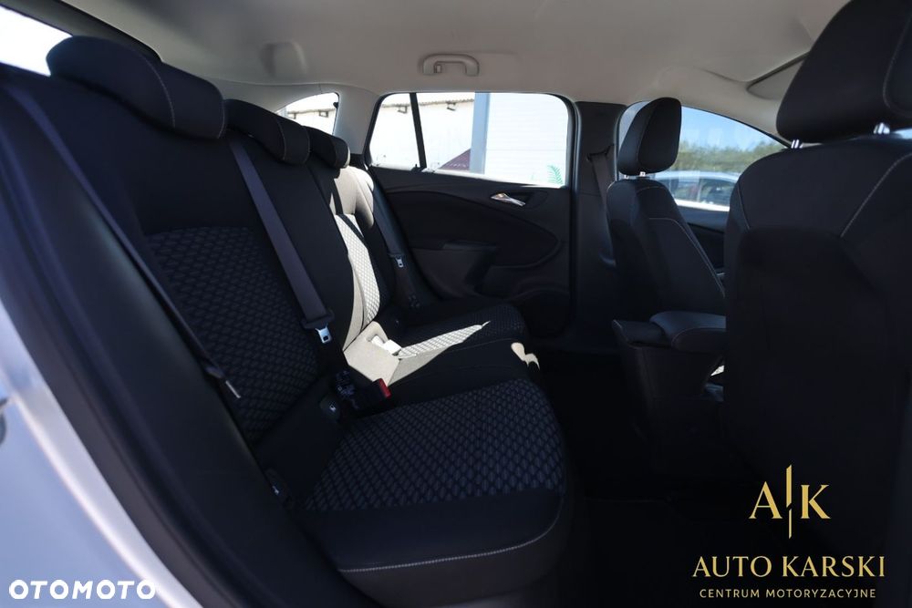 Opel Astra - 34