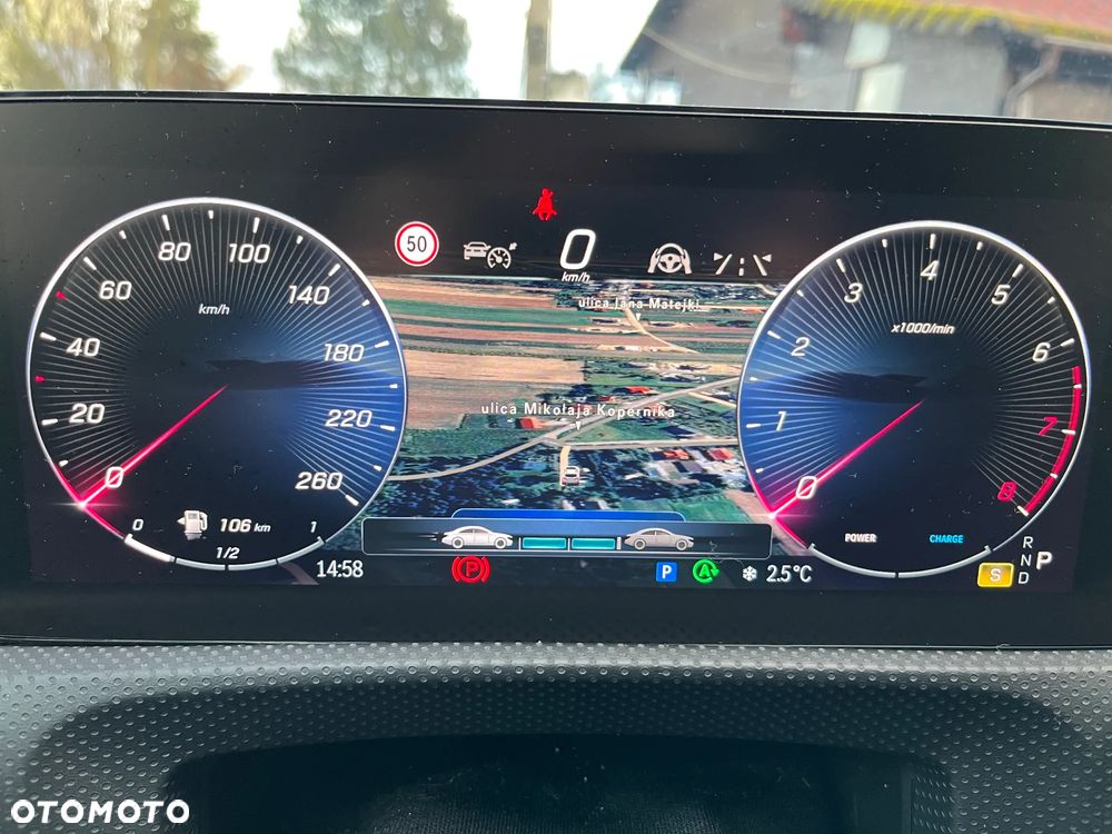 Mercedes-Benz Klasa A 250 4-Matic AMG Line 8G-DCT - 38