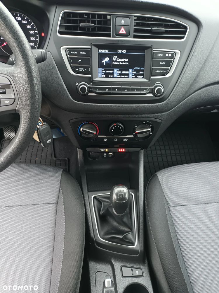 Hyundai i20 1.2 GO - 21