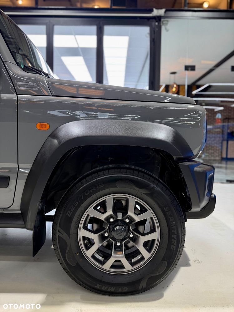 Suzuki Jimny - 17