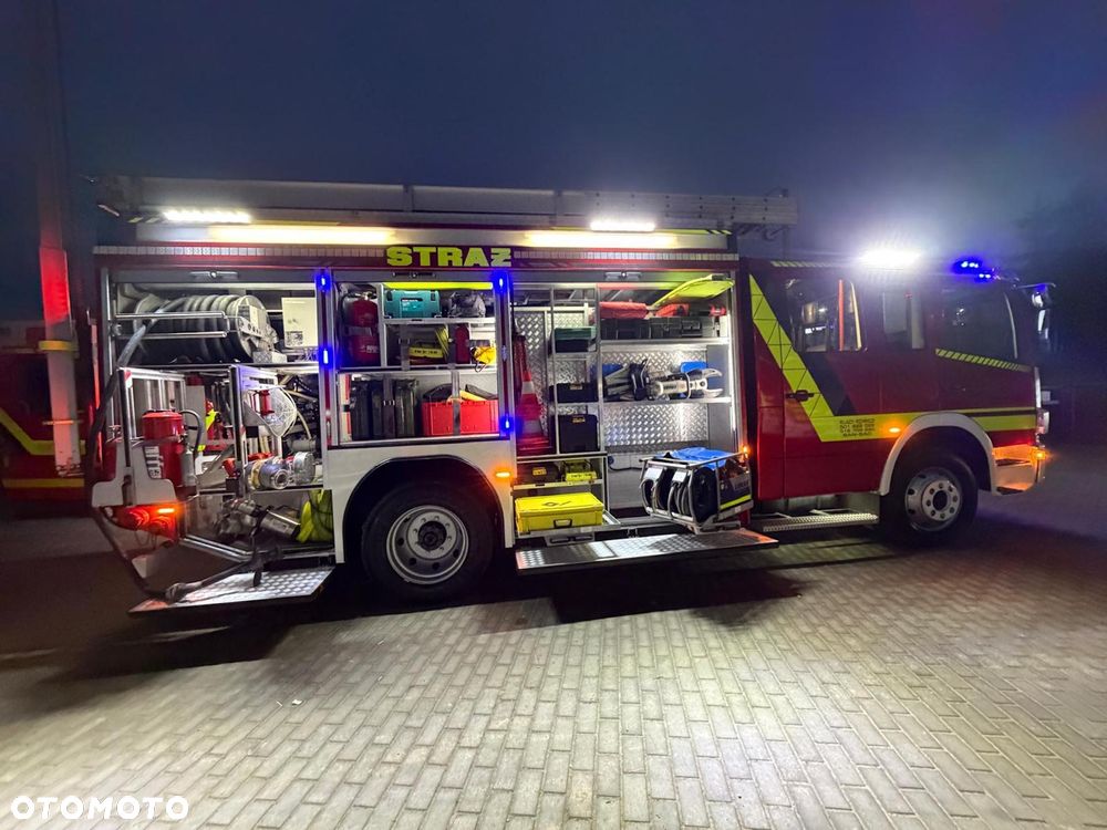 Mercedes-Benz Mercedes Atego GBA Wóz Strażacki Woda+Piana, Wysokie prześwity, Maszt oświetleniowy - 15