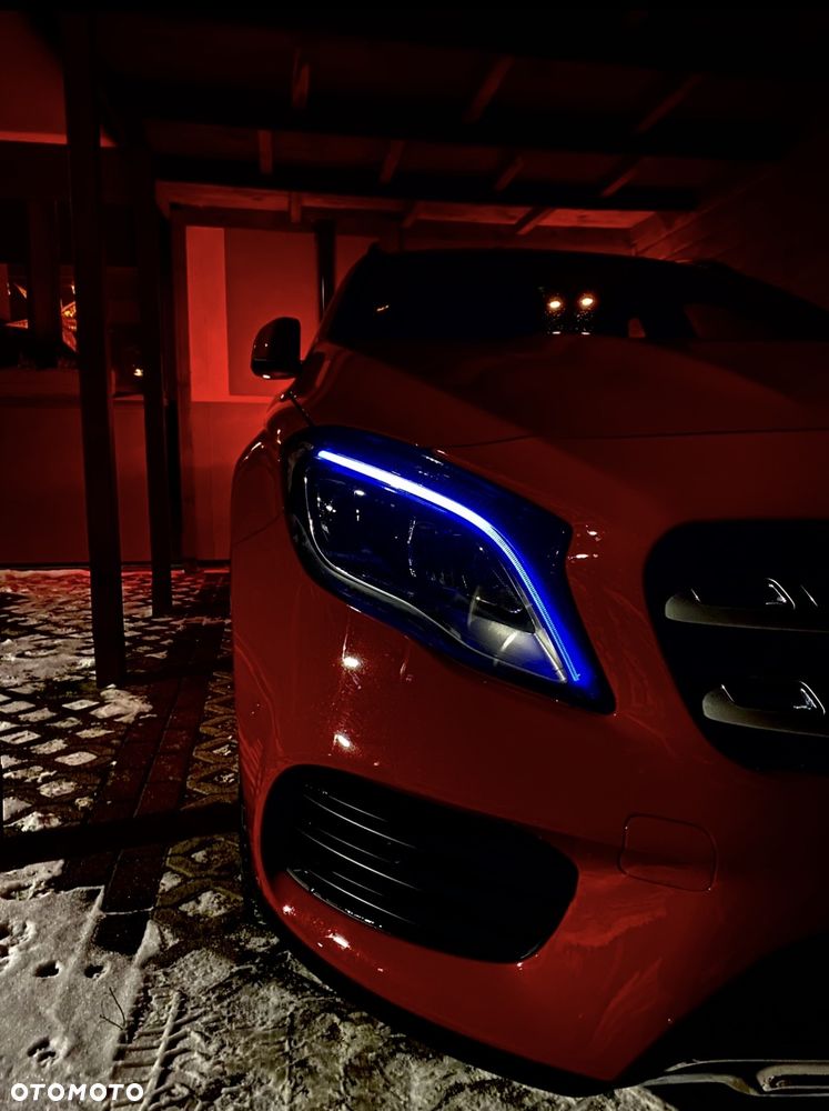Mercedes-Benz GLA 200 7G-DCT AMG Line - 4