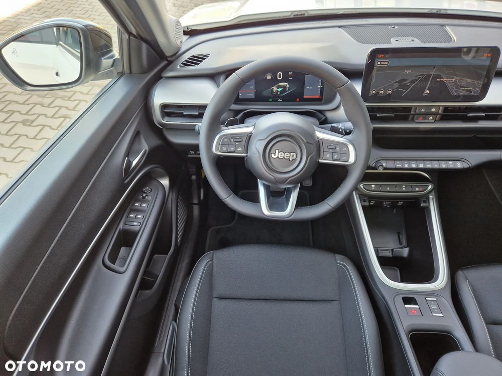 Jeep Avenger 1.2 T3 mHEV Summit FWD eDCT6 - 21