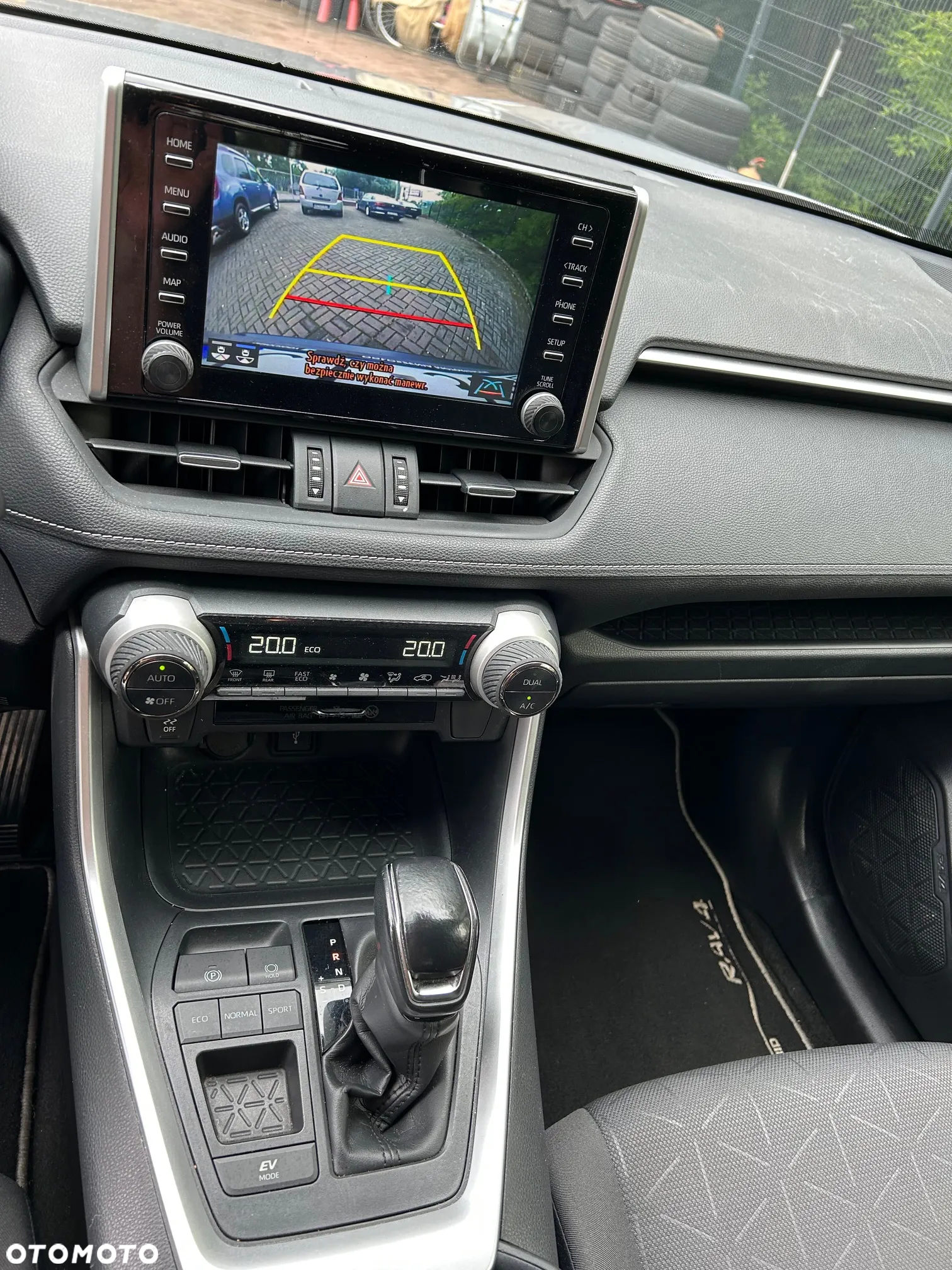 Toyota RAV4 2.5 Hybrid Executive 4x2 - 17