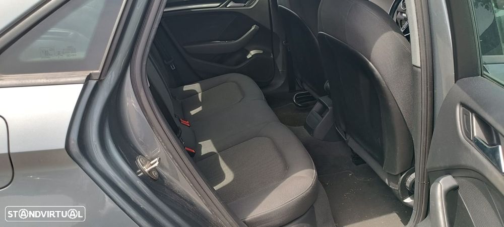 Audi A3 Limousine 30 TDI - 7