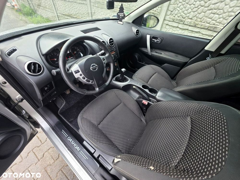 Nissan Qashqai 1.6 Visia - 9