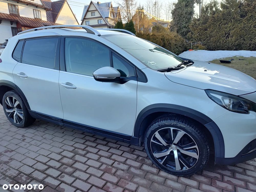 Peugeot 2008 - 10