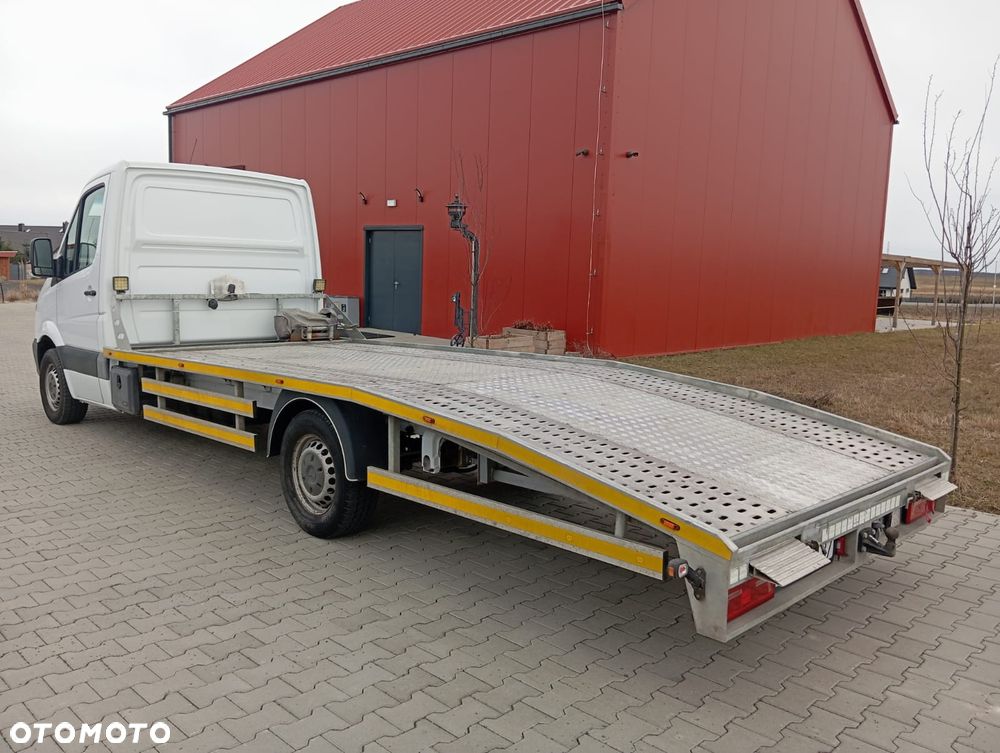Mercedes-Benz Sprinter - 8