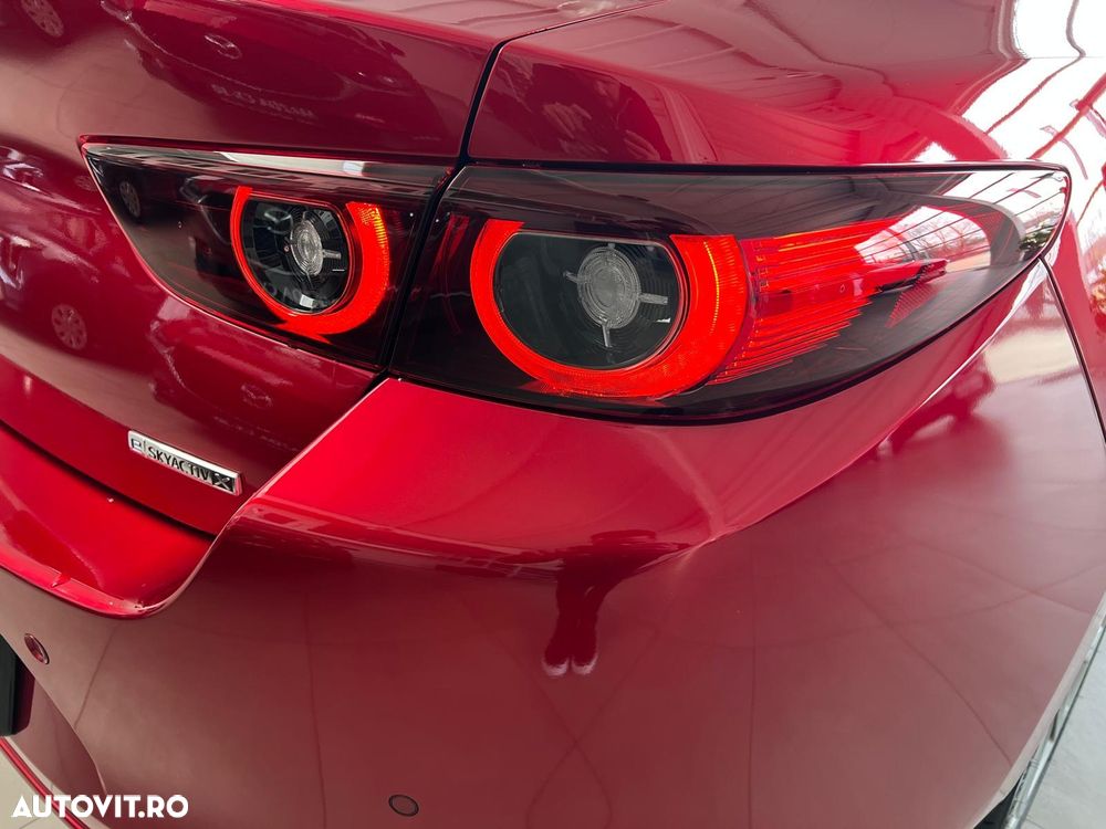 Mazda 3 e-Skyactiv X186 AT MHEV Center-Line - 8