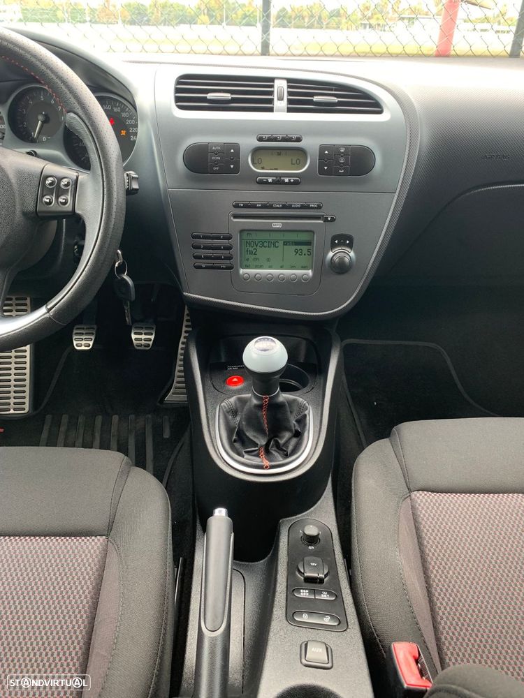 SEAT Leon 1.4 TSI Linea R - 29