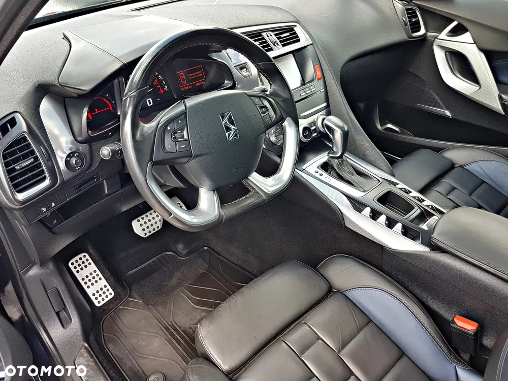 DS Automobiles DS 5 - 10