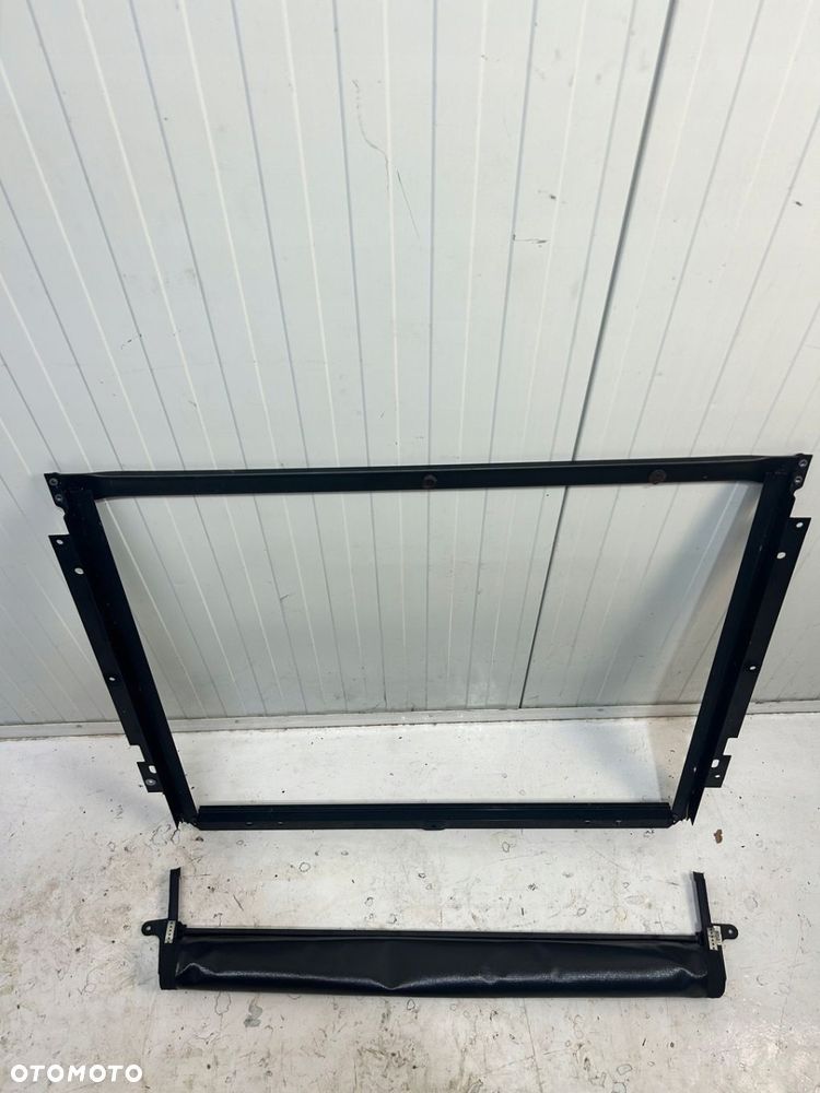 LAND ROVER DISCOVERY 5 L462 PRZEDNIA ROLETA SZYBERDACHU - 8