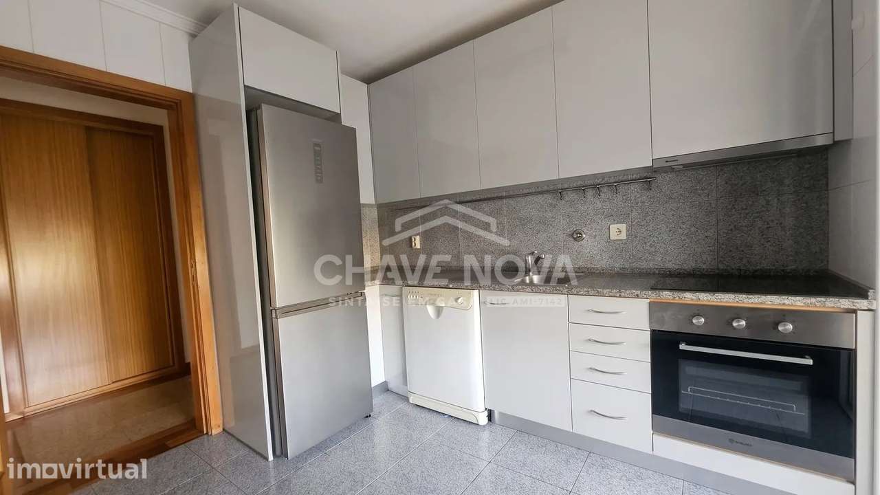 Apartamento T1 Condominio Fechado c/ Lugar de Garagem em Ermesinde - Grande imagem: 3/18