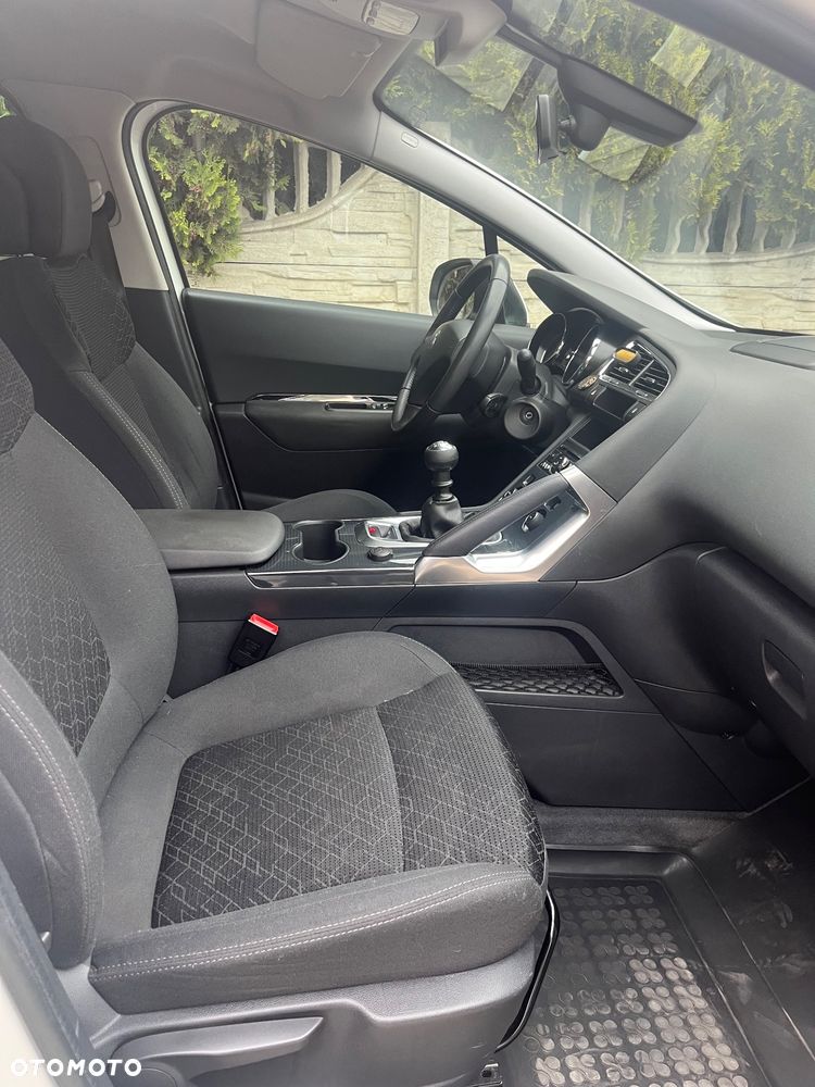 Peugeot 3008 1.6 HDi Active - 11