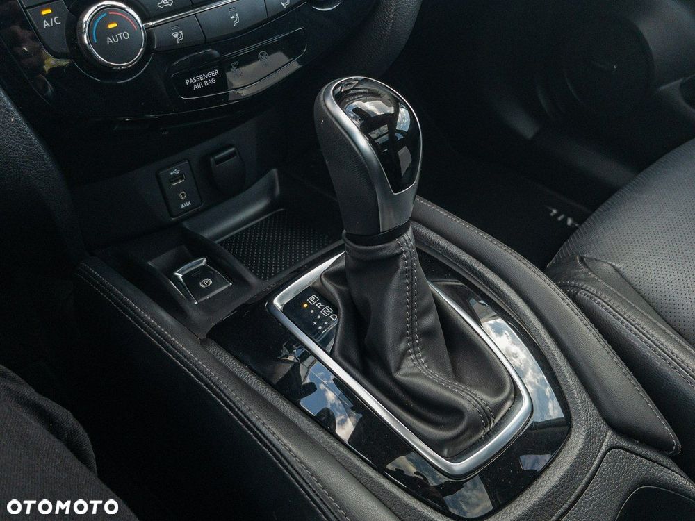 Nissan X-Trail 1.3 DIG-T Tekna 2WD DCT - 23