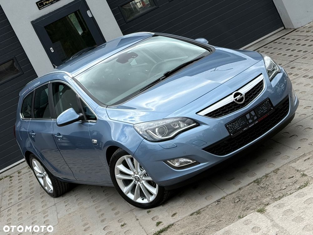 Opel Astra 1.4 Turbo Design Edition - 1