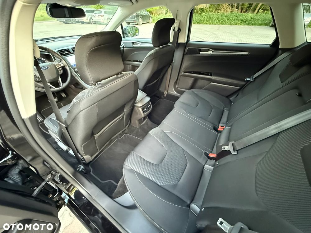 Ford Mondeo - 24