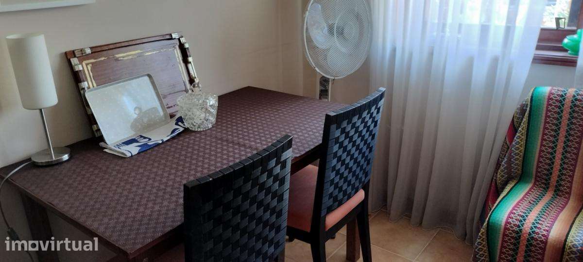 Quarto - localizado em Valongo Porto - Grande imagem: 5/11