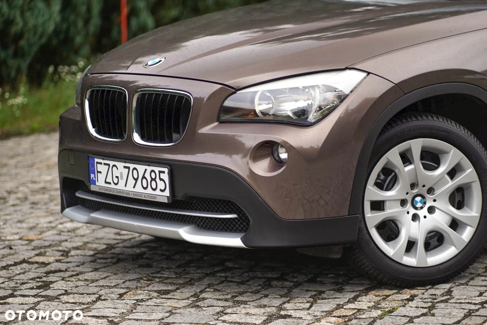 BMW X1 sDrive18i - 12