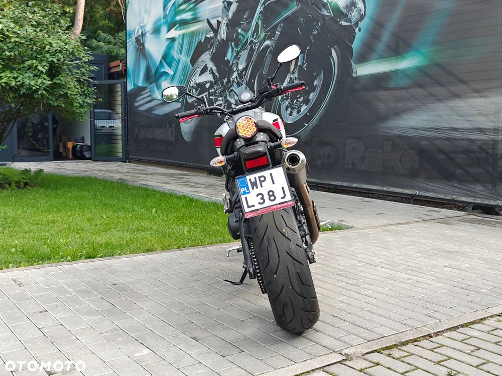 Yamaha XSR - 7