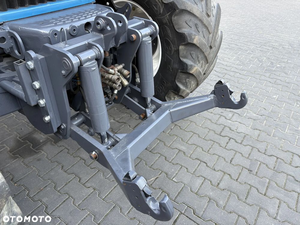 New Holland 8870 - 9