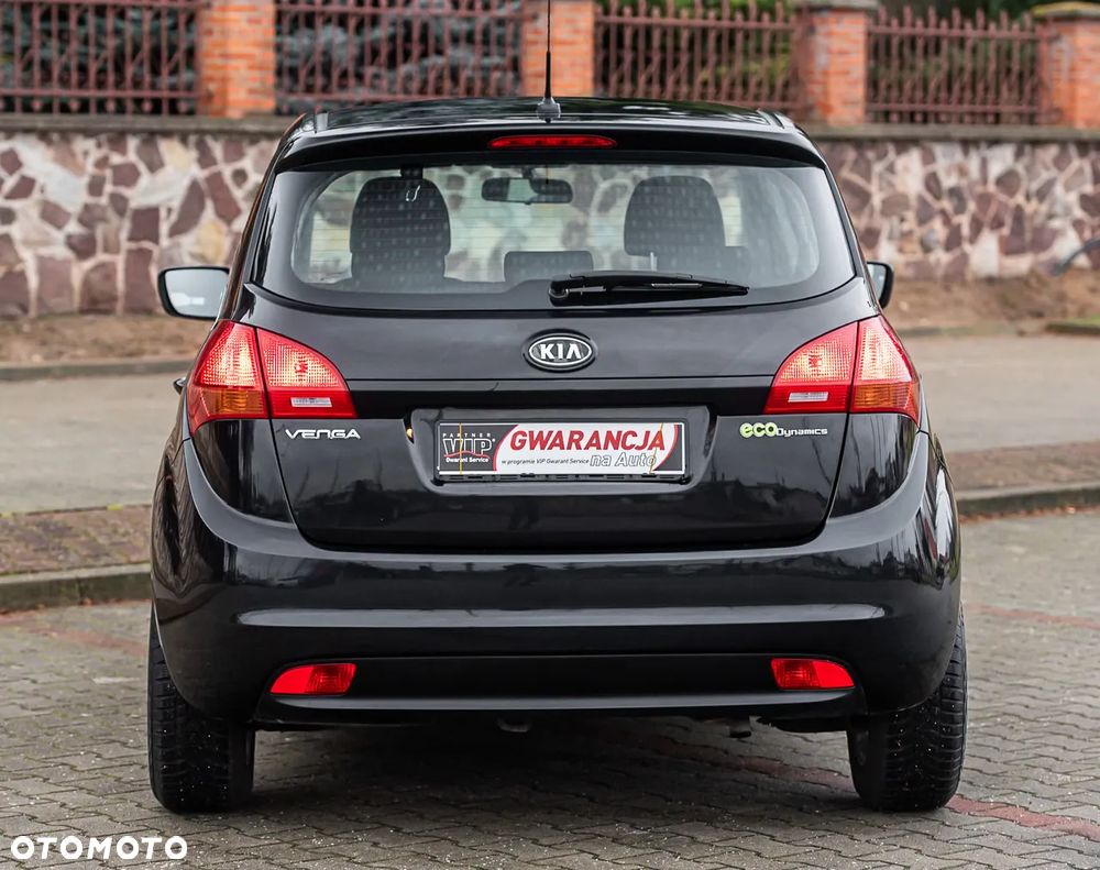 Kia Venga 1.6 L - 6