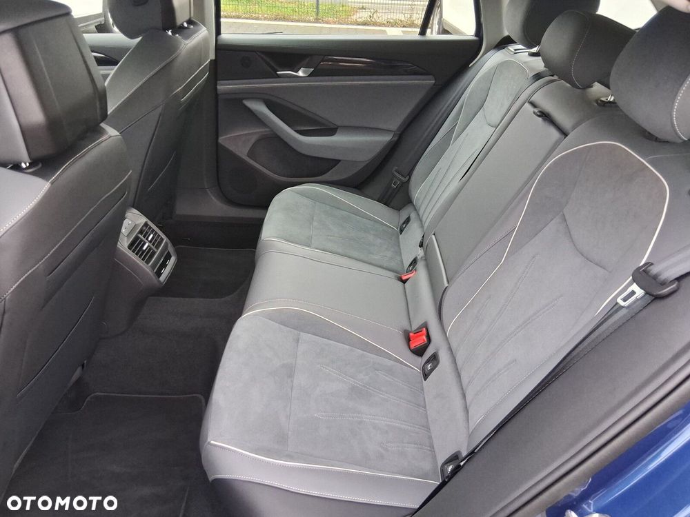 Volkswagen Passat - 19