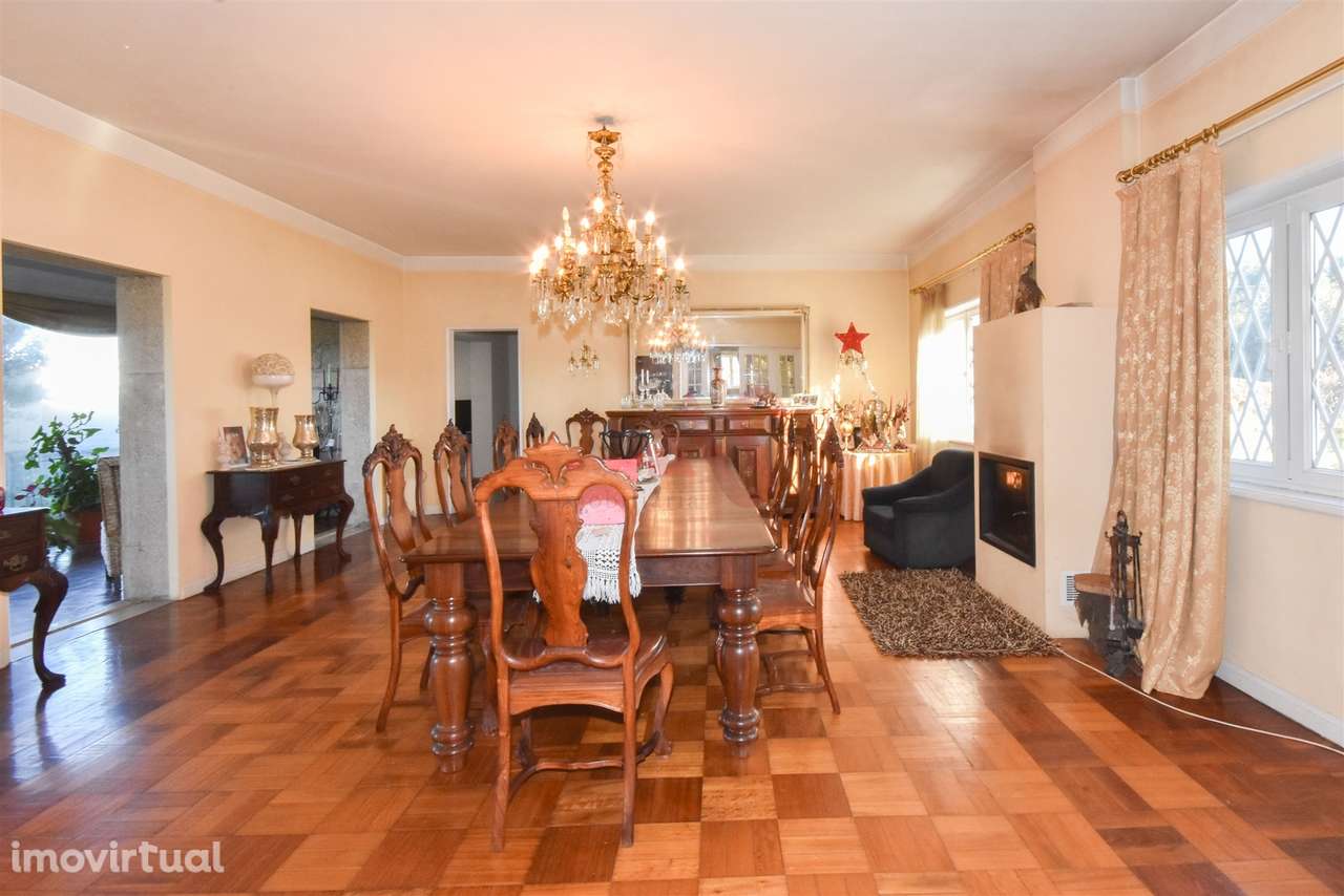 Quinta T4 com 4.600 m2, com 3 Pisos, Piscina, Jardins, um Salão de Eve - Grande imagem: 5/18