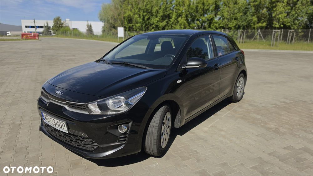 Kia Rio 1.2 L - 2
