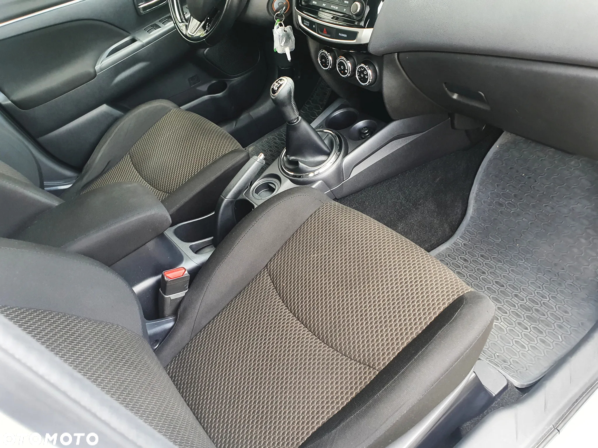 Mitsubishi ASX 1.6 Invite EU6 - 9