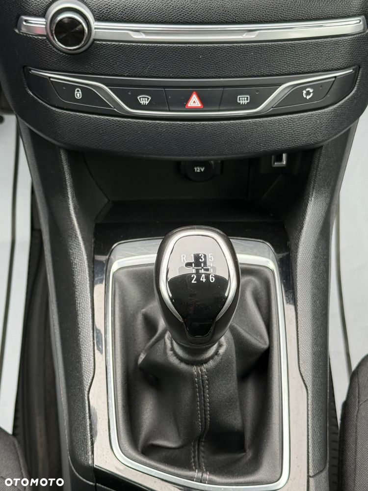 Peugeot 308 1.5 BlueHDi Active Pack Business S&S - 10