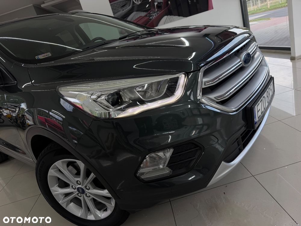 Ford Kuga 1.5 TDCi 2x4 Titanium - 8
