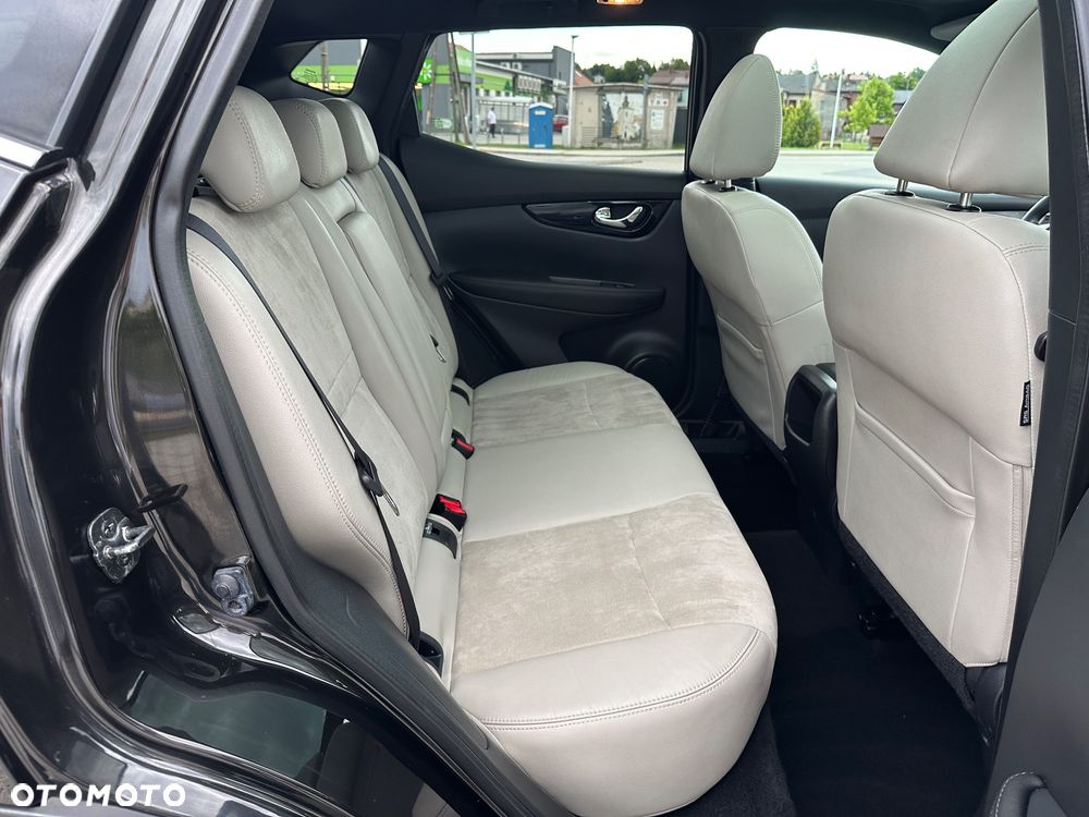 Nissan Qashqai 1.6 dCi Tekna S&S - 13